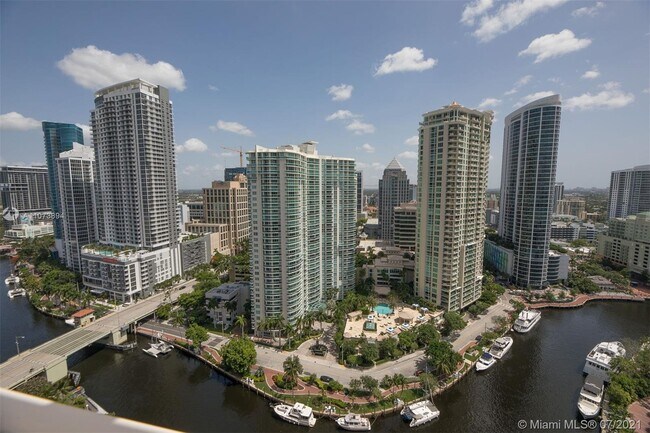 Foto del edificio - 511 SE 5th Ave