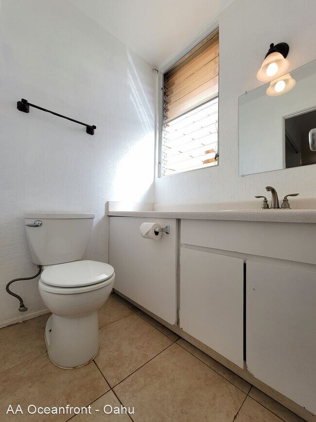 Building Photo - 4 br, 2.5 bath House - 94-414 Kapuahi St #24