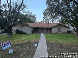 Foto principal - 1007 Evening Dun St