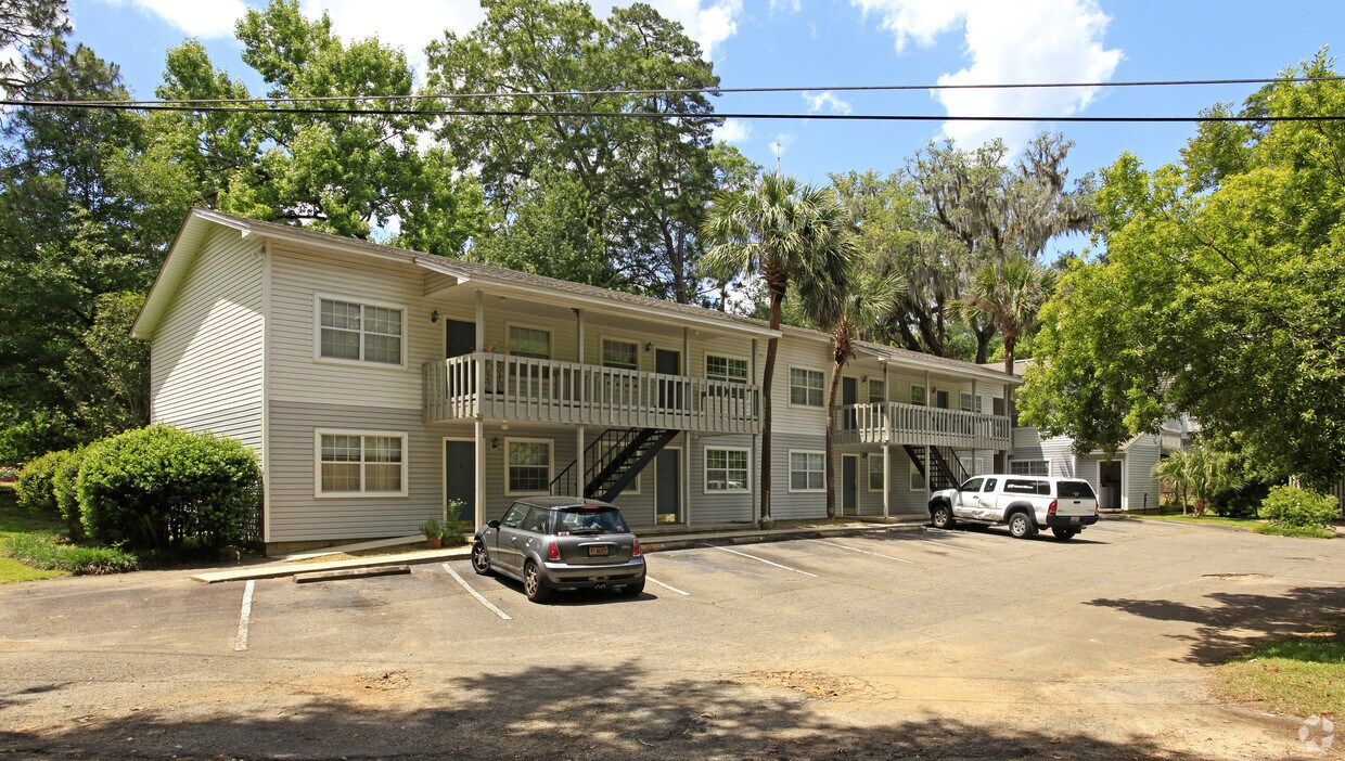 Primary Photo - 1711 N Meridian Rd