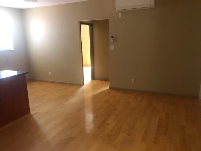 Foto del edificio - 76 Avenue T