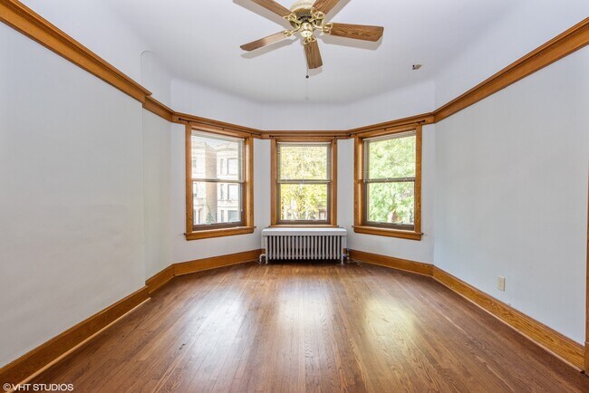 Building Photo - 3755 N Magnolia Ave