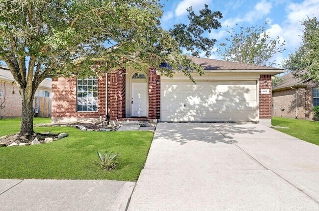 Building Photo - 4018 Floral Way Ct