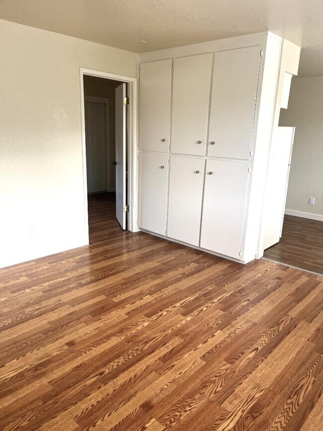 Foto del edificio - 7551 Rosanna St