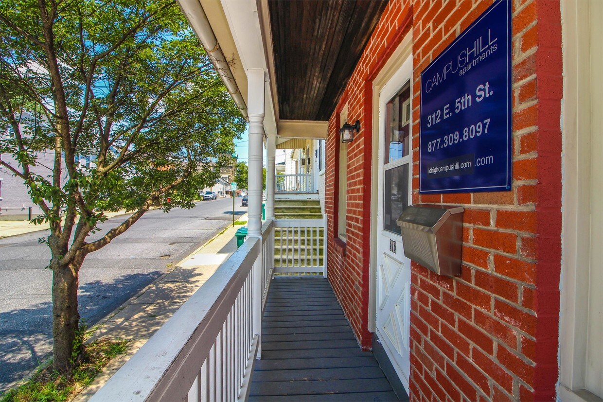 Primary Photo - 312 E 5th St