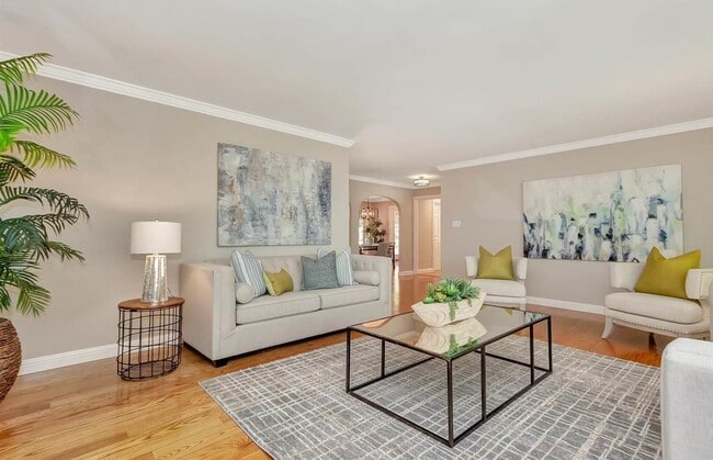 Building Photo - 6 Bedroom House in Moraga!! 6 MONTH LEASE ...