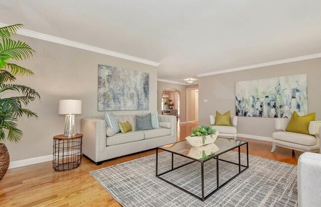 Foto del edificio - 6 Bedroom House in Moraga!! 6 MONTH LEASE ...