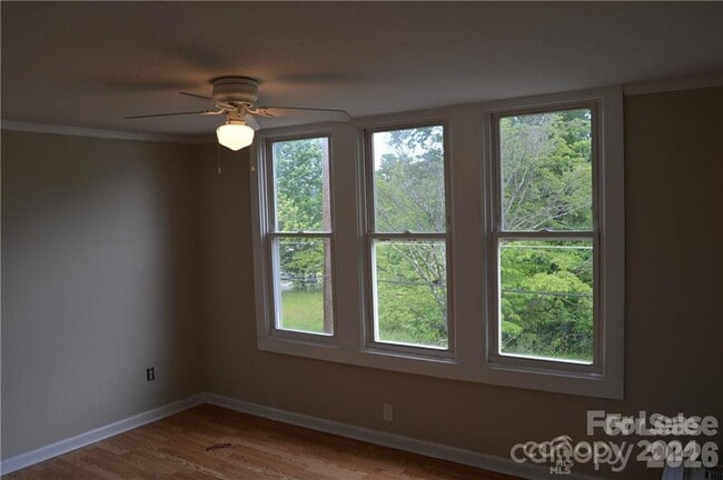 Building Photo - 615 Charlotte Ave