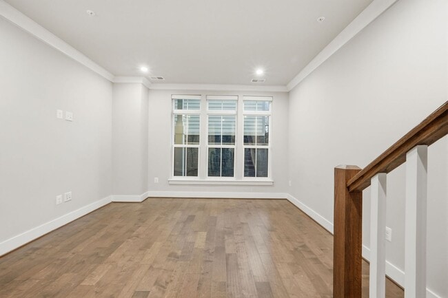 Photo - Georgia Row Townhome | 2 Bed | 2.5 Bath | 1,400 Sf | Juliet Balcony | 1 Assigned Parking Space