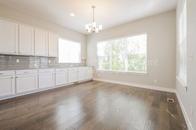 Building Photo - 1962 W 137th Dr