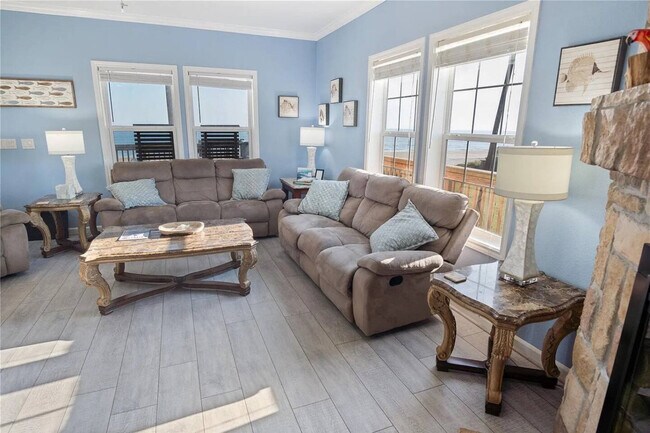 Foto del edificio - 975 Dolly St