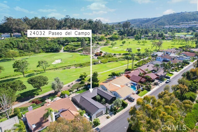 Foto del edificio - 24032 Paseo Del Campo