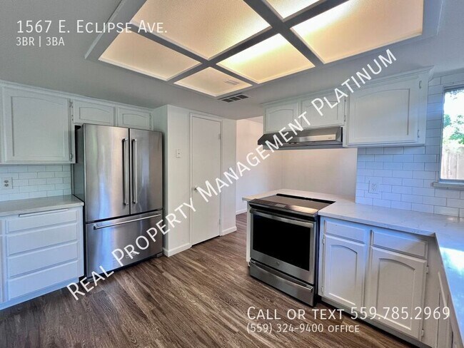 Foto del edificio - 1567 E Eclipse Ave