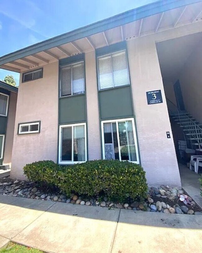 Foto del edificio - 4888 Clayton Rd