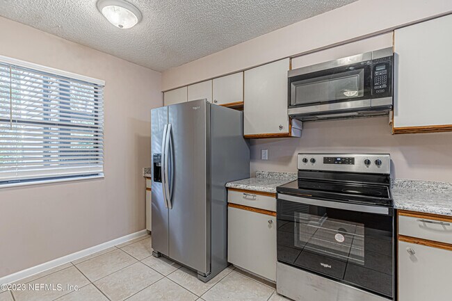 Foto del edificio - 1604 Arcadia Dr