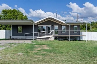 Building Photo - 401 Barker St