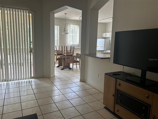 Building Photo - 5020 Sunridge Palms Dr