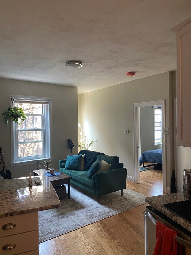 Foto principal - 139 Salem St