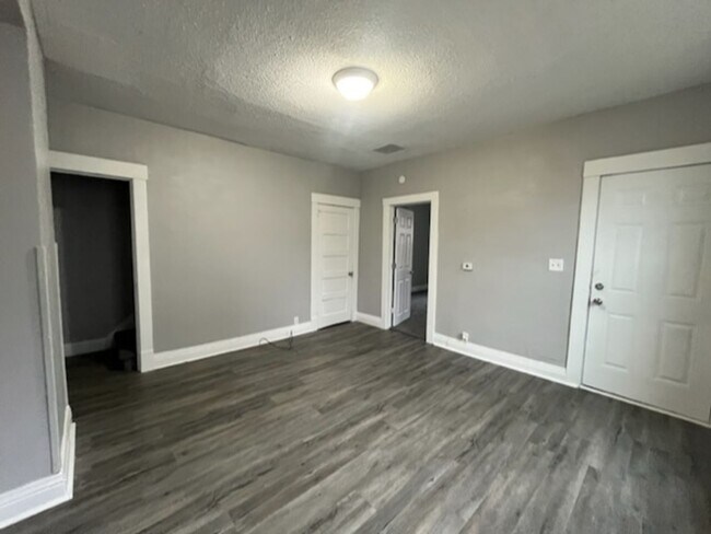 Foto del edificio - 3 Bedroom 1 Bath House in Davenport