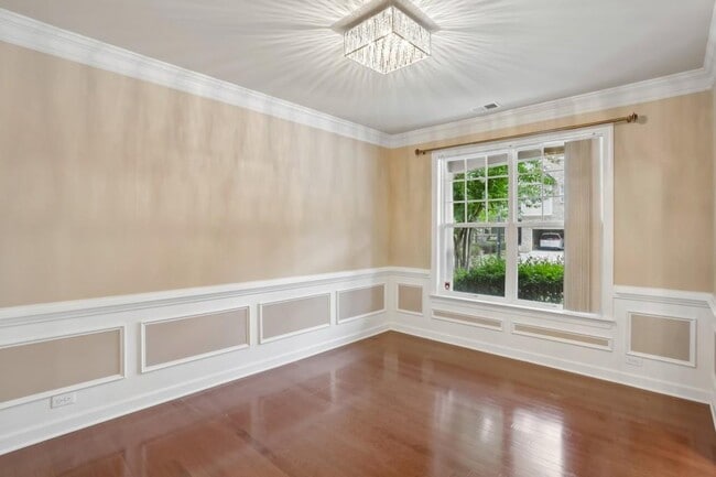 Building Photo - 1641 Danbury Parc Pl