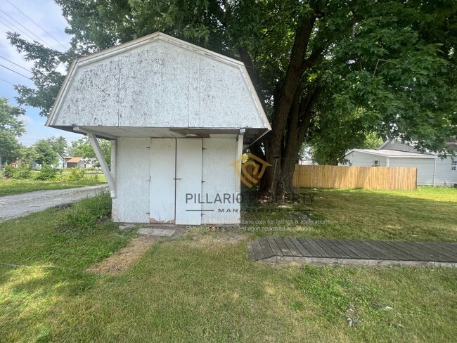 Building Photo - Take a look at this charming 3-bedroom, 1-...