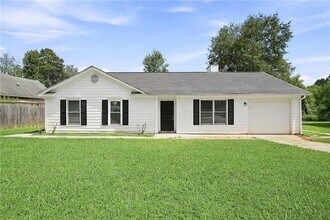 Building Photo - 5611 La Fleur Trail