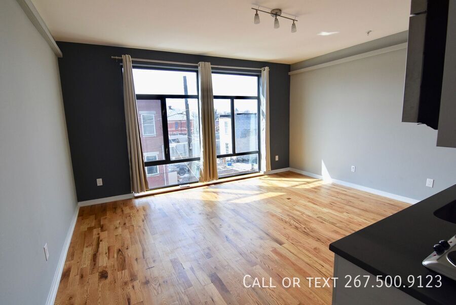Photo - 535 N Budd St-3A