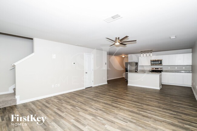 Foto del edificio - 2550 Wood Bend Ln
