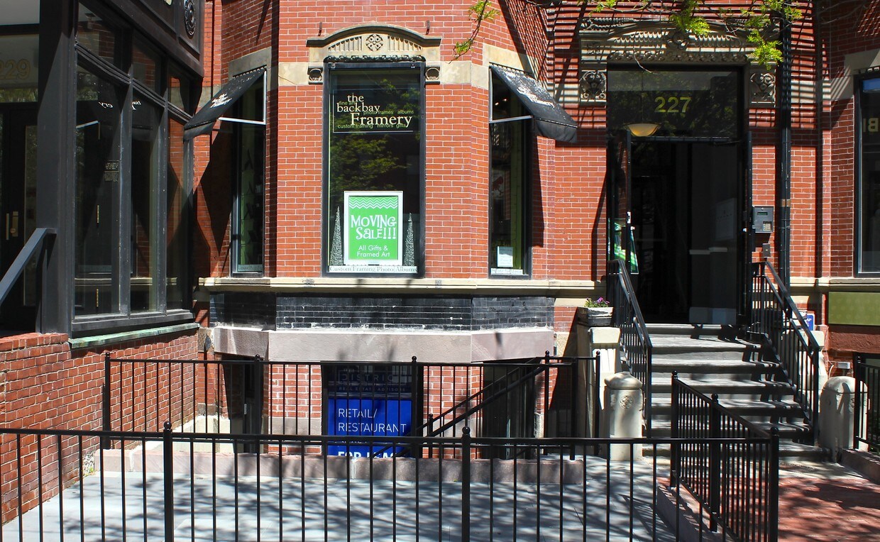 227 Sin ascensor - 227 Newbury St