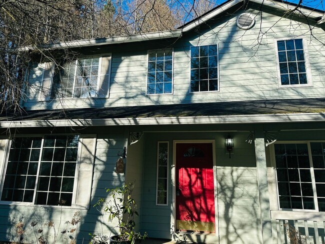 Foto del edificio - Charming Newly Remodeled Acreage Home