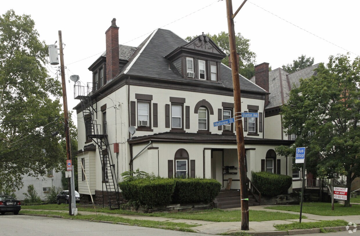 Foto principal - 5429 Stanton Ave