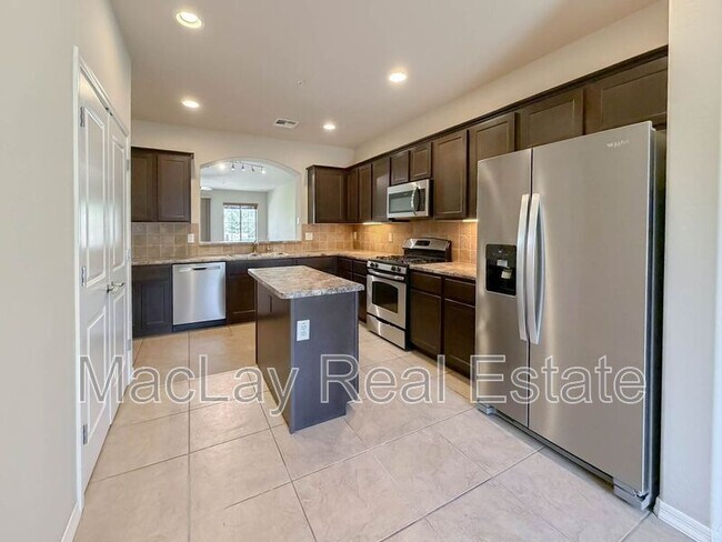 Building Photo - 4700 S Fulton Ranch Blvd