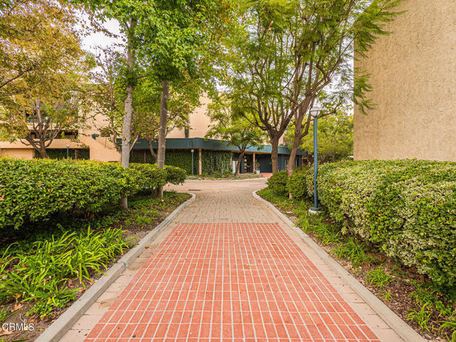 Foto del edificio - 4499 Via Marisol Via