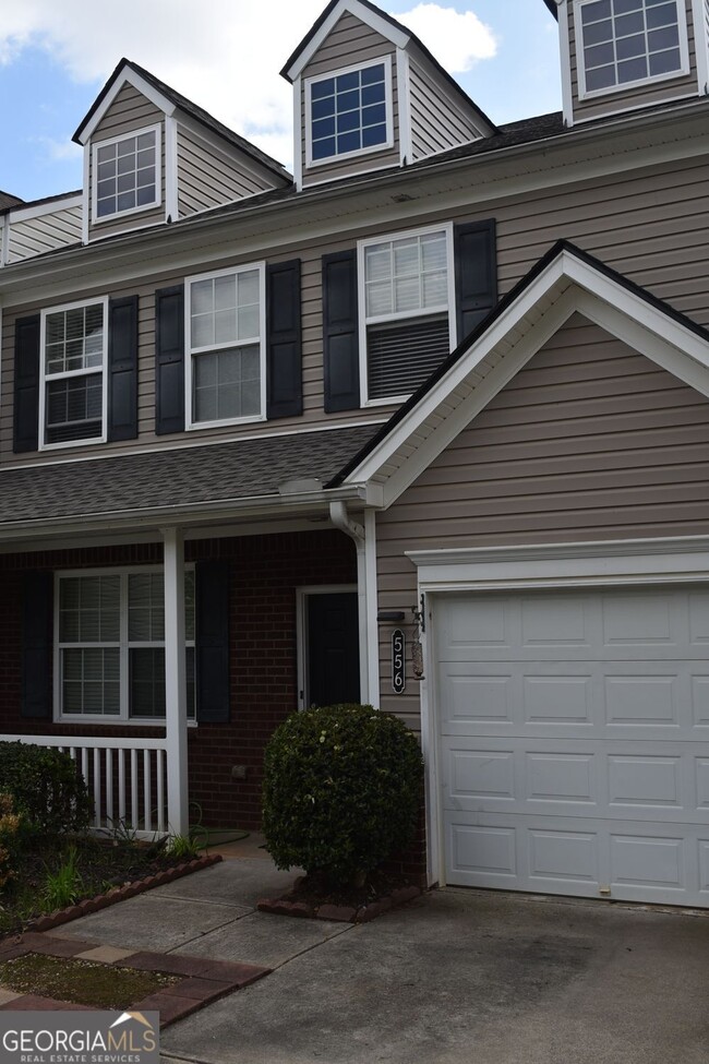 Building Photo - 556 Windstone Trail