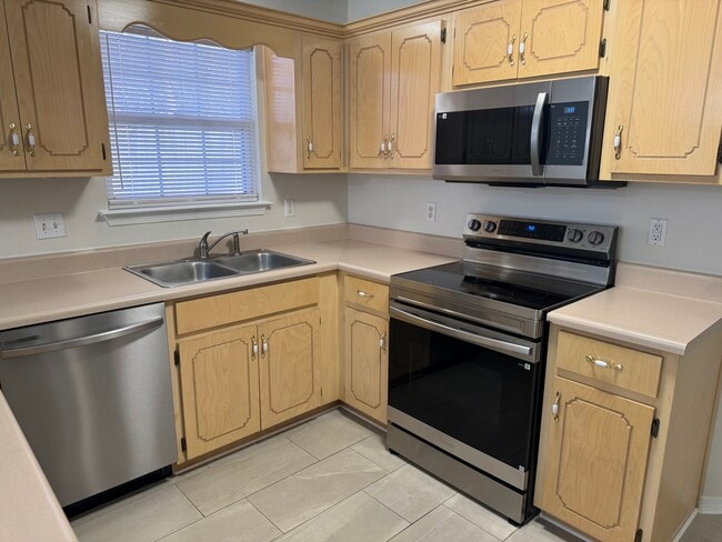 Foto del edificio - 1615 Chadwick Ln