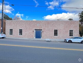 Building Photo - 1208 Gay St