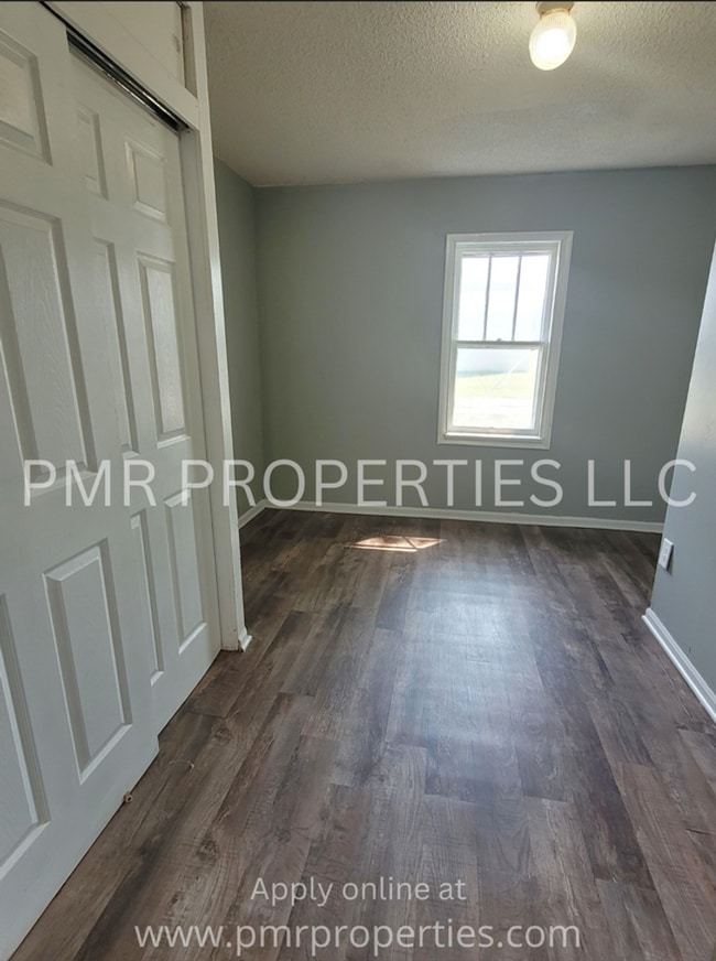 Building Photo - 1 Bedroom/ 1 Bathroom House