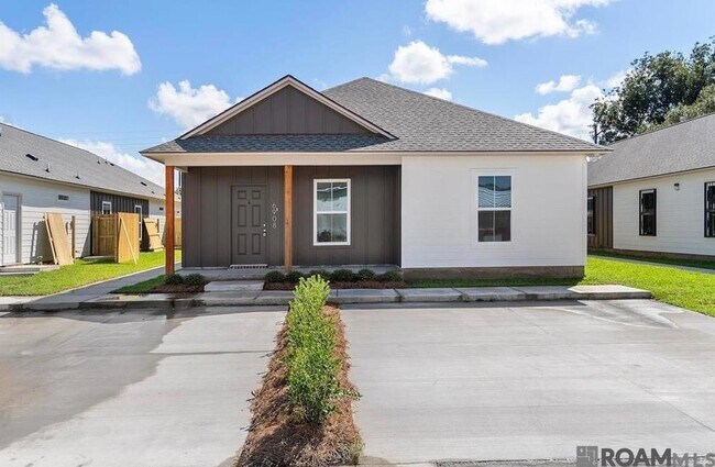 Photo - 6908 Goya Ave House