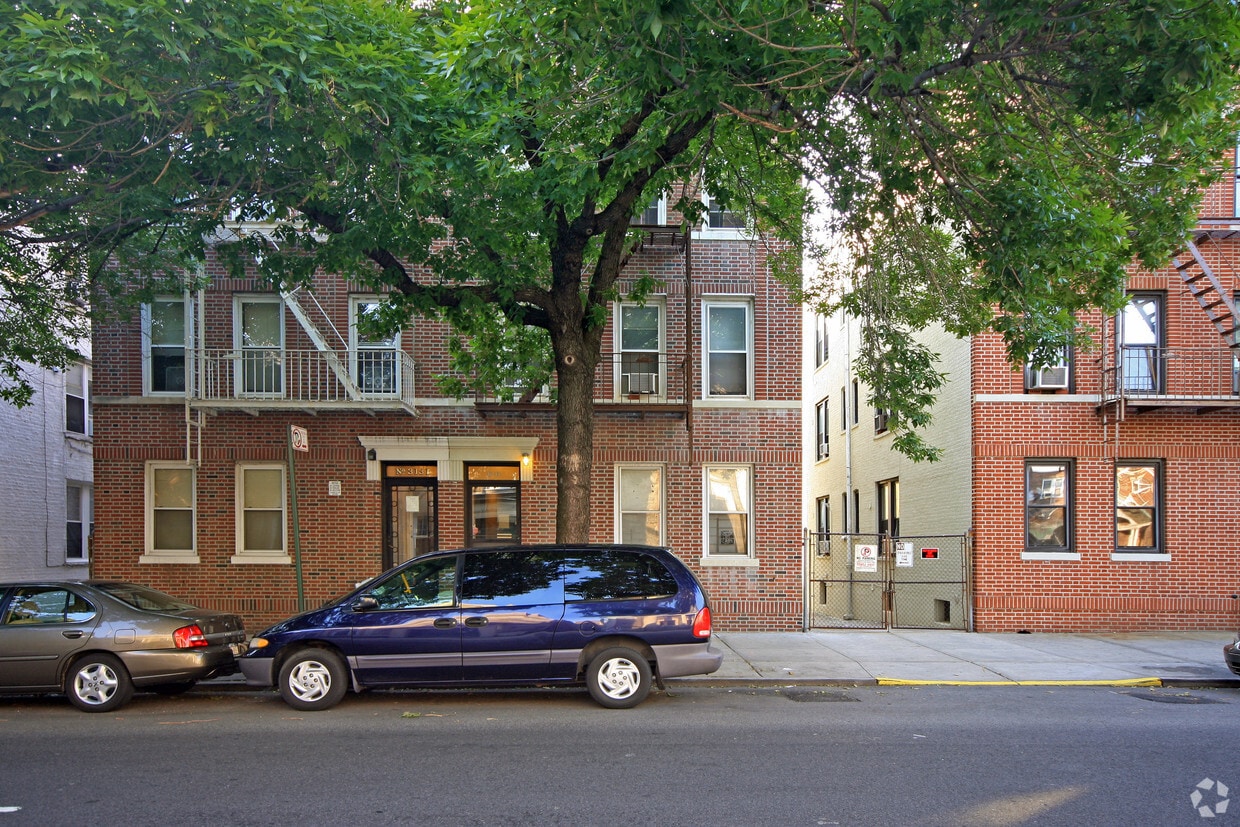 Primary Photo - 31-33 33rd St