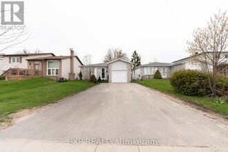 Building Photo - 6 Hickling Trail