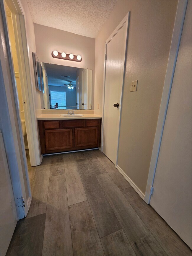 Foto del edificio - 2501 Gulf Fwy