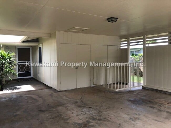 Building Photo - 5537 Haleola St