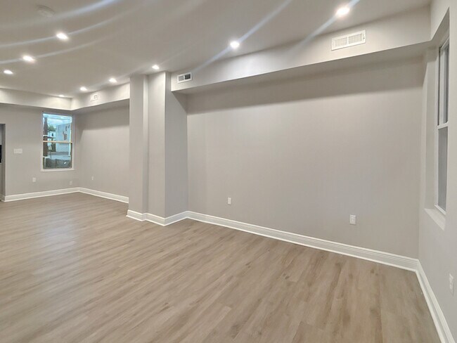 Foto del edificio - 1620 Homestead St