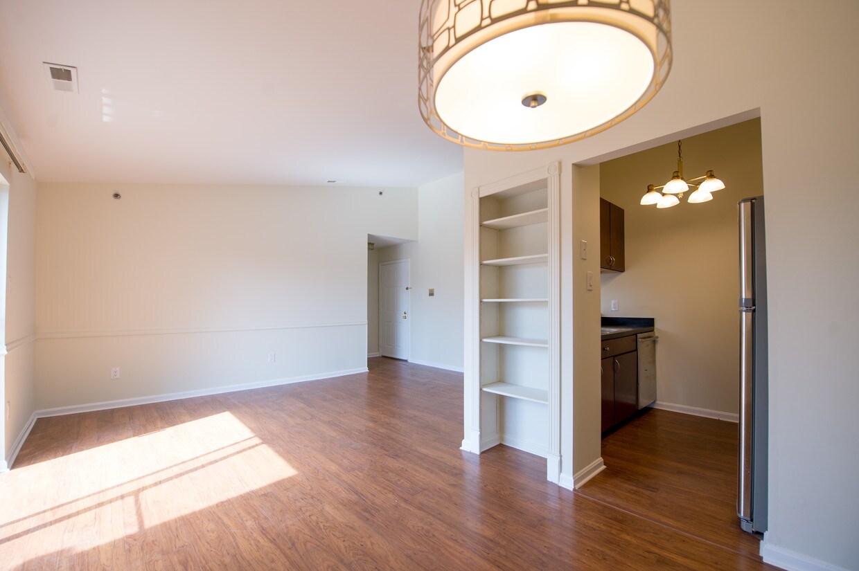 1260 Sugarwood Cir, Essex, MD 21221 Condo for Rent in Essex, MD