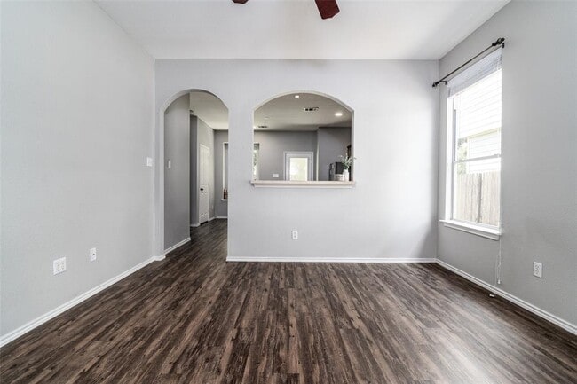 Building Photo - 2119 Campfield Pkwy