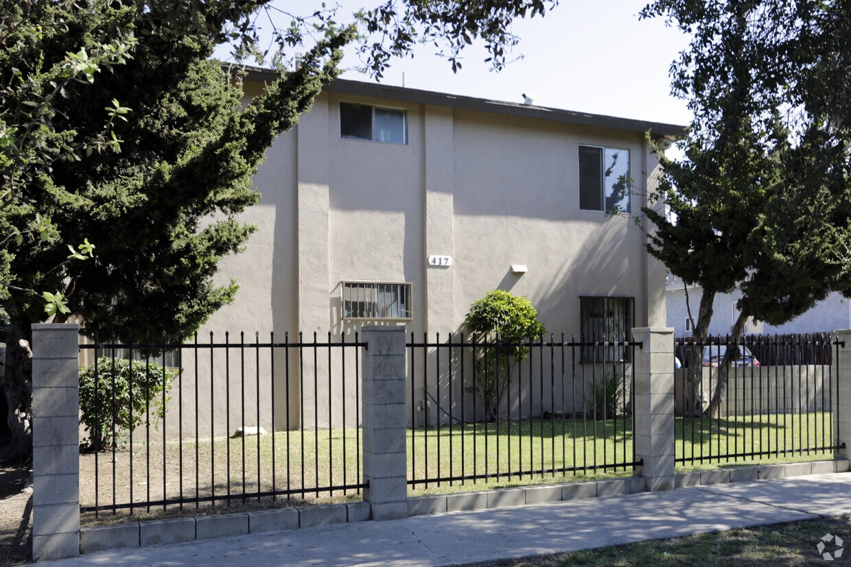 Building Photo - 417 E Chestnut Ave