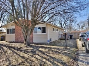 Building Photo - 6943 SW Towerview Ln