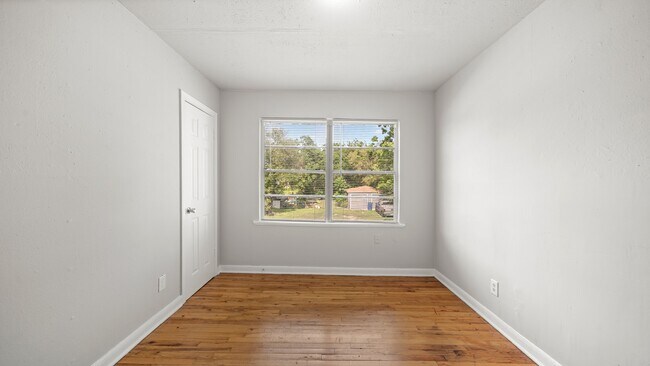 Foto del edificio - 13 13th St N