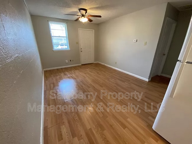 Building Photo - 1202 NW 3rd Ave