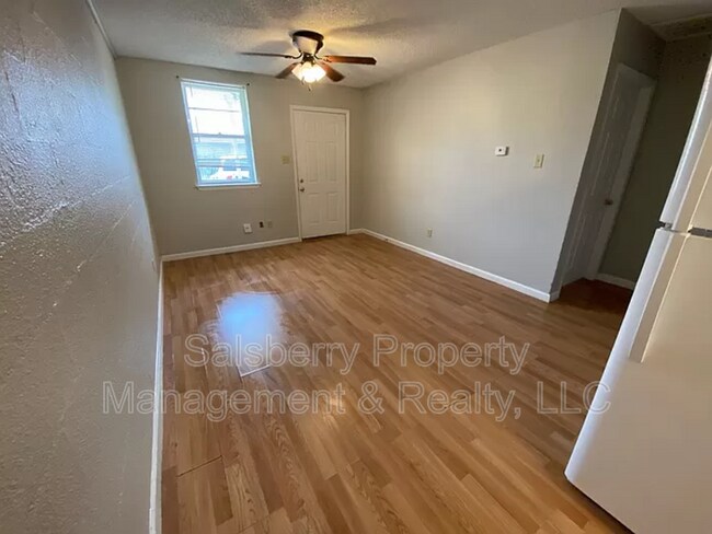 Foto del edificio - 1202 NW 3rd Ave